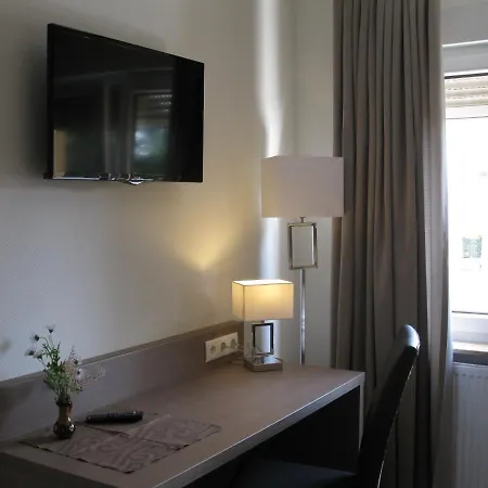 Heidepension Anja 3* Hohenleipisch