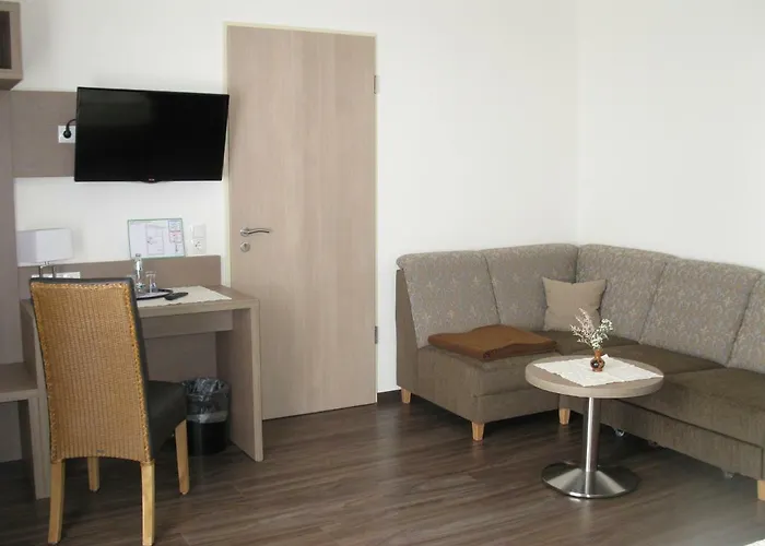 Heidepension Anja 3* Hohenleipisch